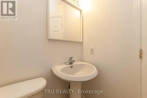 135 Margrave Avenue Ottawa ON K1T 3X8
