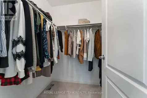 359 Melodie Street Ottawa ON K1W 0L8