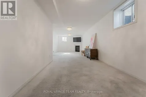 359 Melodie Street Ottawa ON K1W 0L8