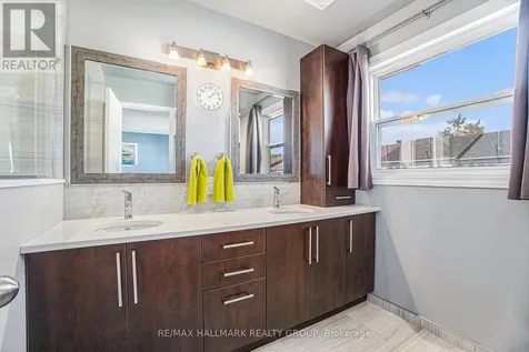 1019 Candlewood Street Ottawa ON K4A 5E7