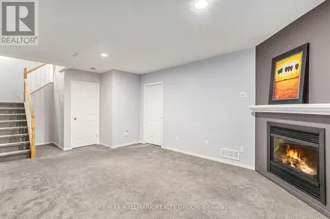1019 Candlewood Street Ottawa ON K4A 5E7