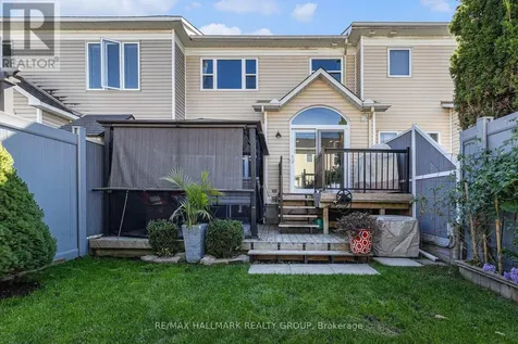 1019 Candlewood Street Ottawa ON K4A 5E7