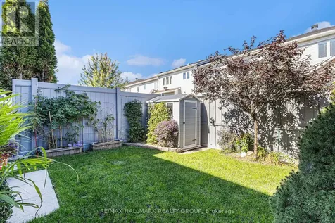 1019 Candlewood Street Ottawa ON K4A 5E7