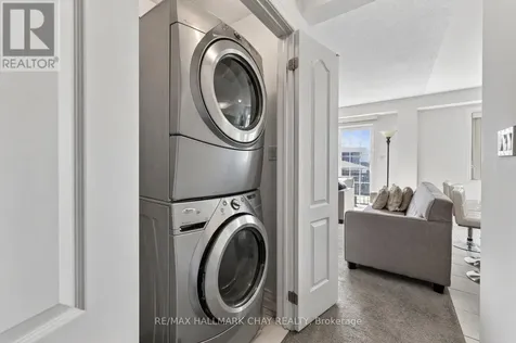 39 Kodiak Terrace Barrie ON L9J 0J4