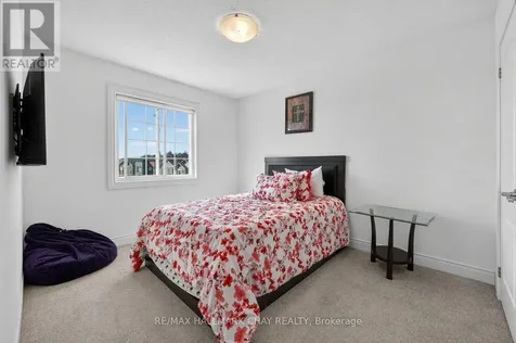 39 Kodiak Terrace Barrie ON L9J 0J4