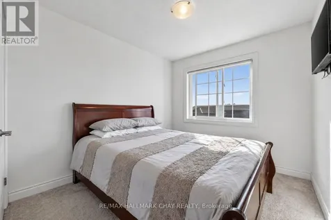 39 Kodiak Terrace Barrie ON L9J 0J4