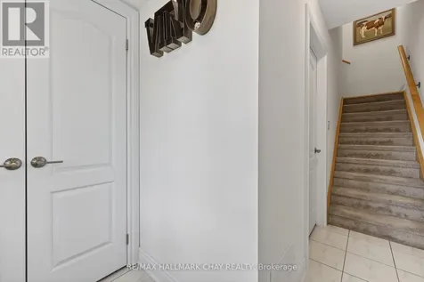 39 Kodiak Terrace Barrie ON L9J 0J4