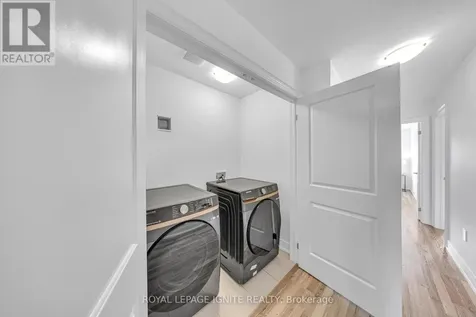 1040 Skyridge Boulevard Pickering ON L1X 0G5