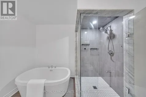 1040 Skyridge Boulevard Pickering ON L1X 0G5