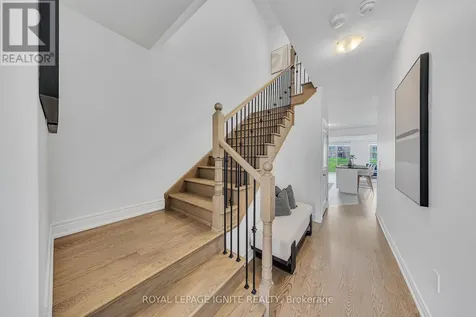 1040 Skyridge Boulevard Pickering ON L1X 0G5