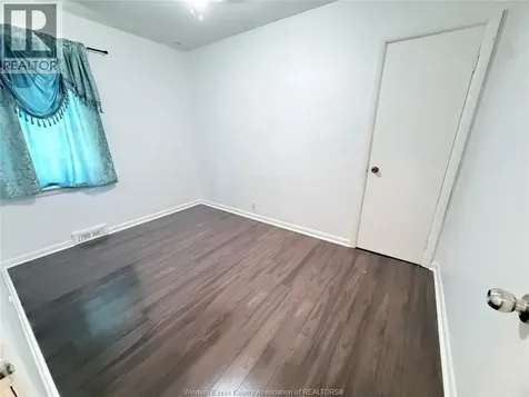 3825 Poplar Windsor ON N9C 2E2