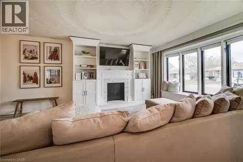 43 Southview Crescent Cambridge ON N1P 1A3
