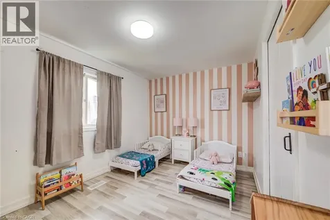 43 Southview Crescent Cambridge ON N1P 1A3
