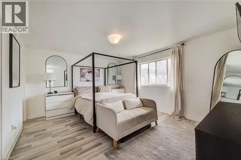 43 Southview Crescent Cambridge ON N1P 1A3