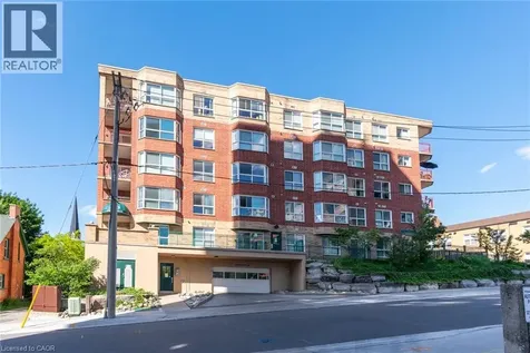 20 St George Street Kitchener ON N2G 2S7