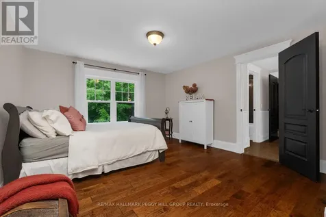 185 Skylark Road Tiny ON L0L 2T0