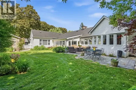 549 Ann Avenue Burlington ON L7T 2S7