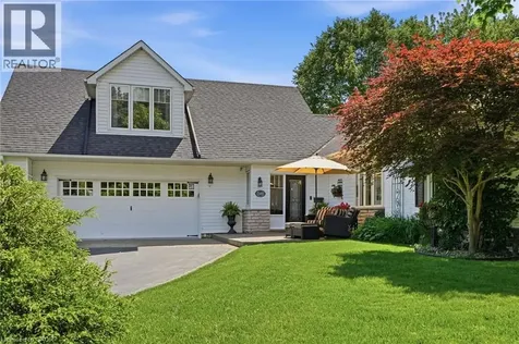 549 Ann Avenue Burlington ON L7T 2S7