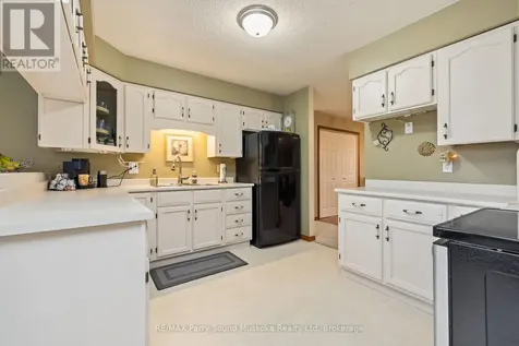 54 Pineridge Drive Mcdougall ON P2A 2W9