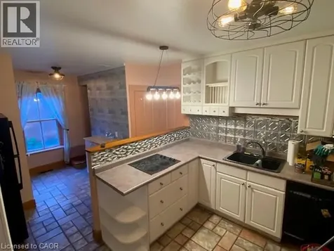 4 Dunke Street South Elmira ON N3B 1Y4