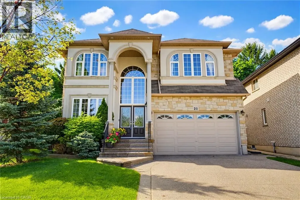 20 Lorupe Court Ancaster ON L9G 0C8