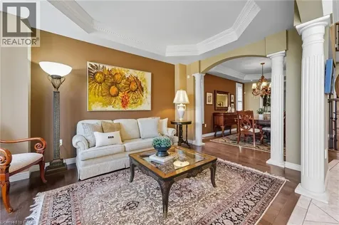20 Lorupe Court Ancaster ON L9G 0C8