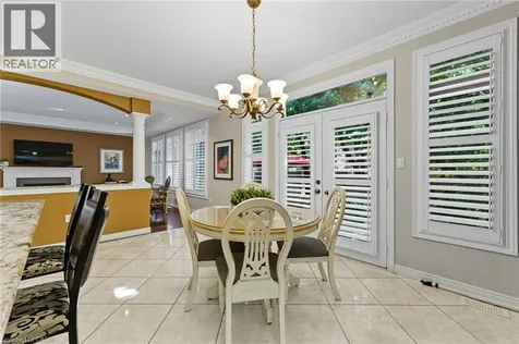 20 Lorupe Court Ancaster ON L9G 0C8