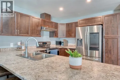 3141 Viola Crescent Windsor ON N8N 0A2