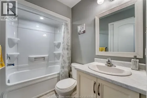 3141 Viola Crescent Windsor ON N8N 0A2