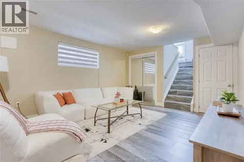 3141 Viola Crescent Windsor ON N8N 0A2