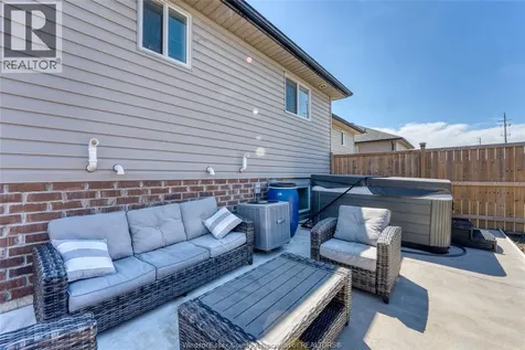 3141 Viola Crescent Windsor ON N8N 0A2