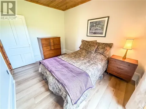 209 Cress Road Mindemoya ON P0P 1S0