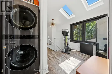 36 Lakeview Drive Hamilton (lakeshore) ON L8E 4X2