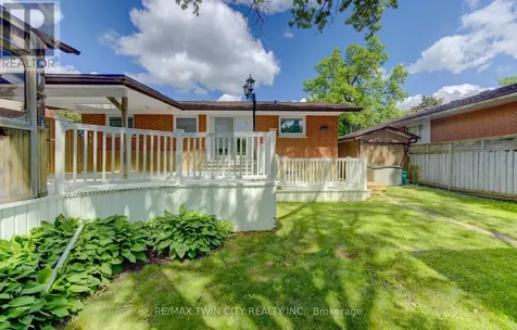 209 Dixie Crescent Waterloo ON N2J 3K9