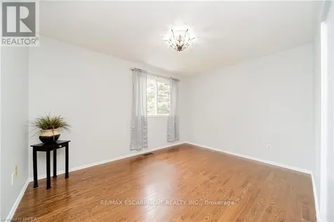 43 Kanata Crescent Brantford ON N3R 7E8