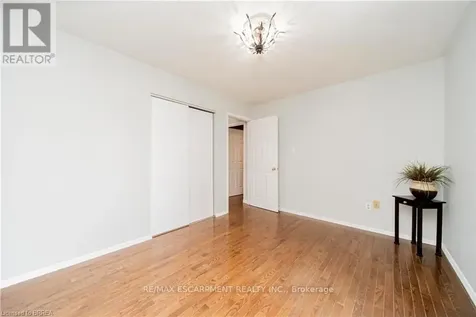 43 Kanata Crescent Brantford ON N3R 7E8