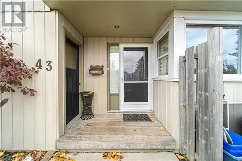 43 Kanata Crescent Brantford ON N3R 7E8