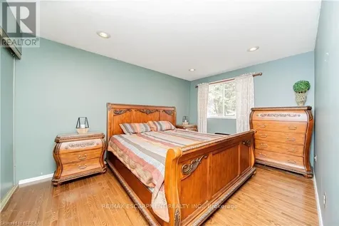 43 Kanata Crescent Brantford ON N3R 7E8