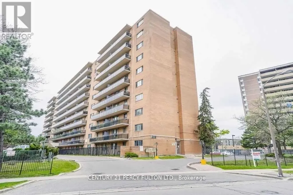 100 Dundalk Drive Toronto (dorset Park) ON M1P 4V2