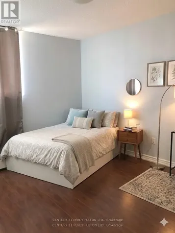 100 Dundalk Drive Toronto (dorset Park) ON M1P 4V2