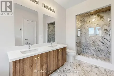 51 Schmeltzer Crescent Richmond Hill ON L4E 1K9