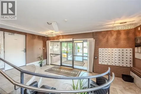 279 Chandler Drive Kitchener ON N2E 1X6