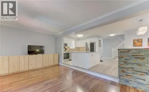 39 Chantilly Street Kitchener ON N2R 1V7