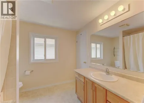 39 Chantilly Street Kitchener ON N2R 1V7