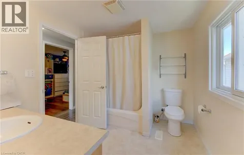 39 Chantilly Street Kitchener ON N2R 1V7