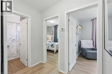 757 Burgess Avenue Hamilton ON L8H 6J5