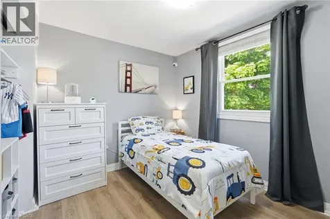 757 Burgess Avenue Hamilton ON L8H 6J5