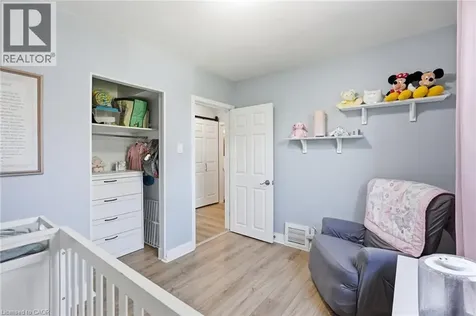 757 Burgess Avenue Hamilton ON L8H 6J5