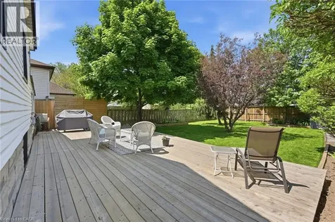 757 Burgess Avenue Hamilton ON L8H 6J5