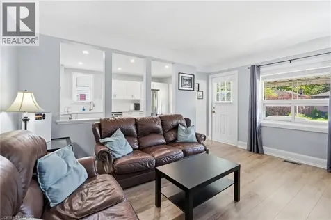 757 Burgess Avenue Hamilton ON L8H 6J5
